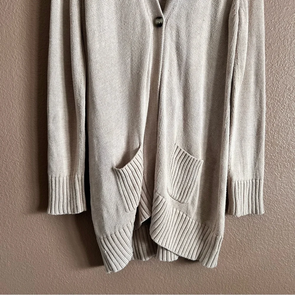 Chico’s One Button Oversized Beige Cardigan Sweater Size 1 or Medium